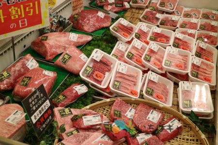 肉2のフリー素材（市場の写真）