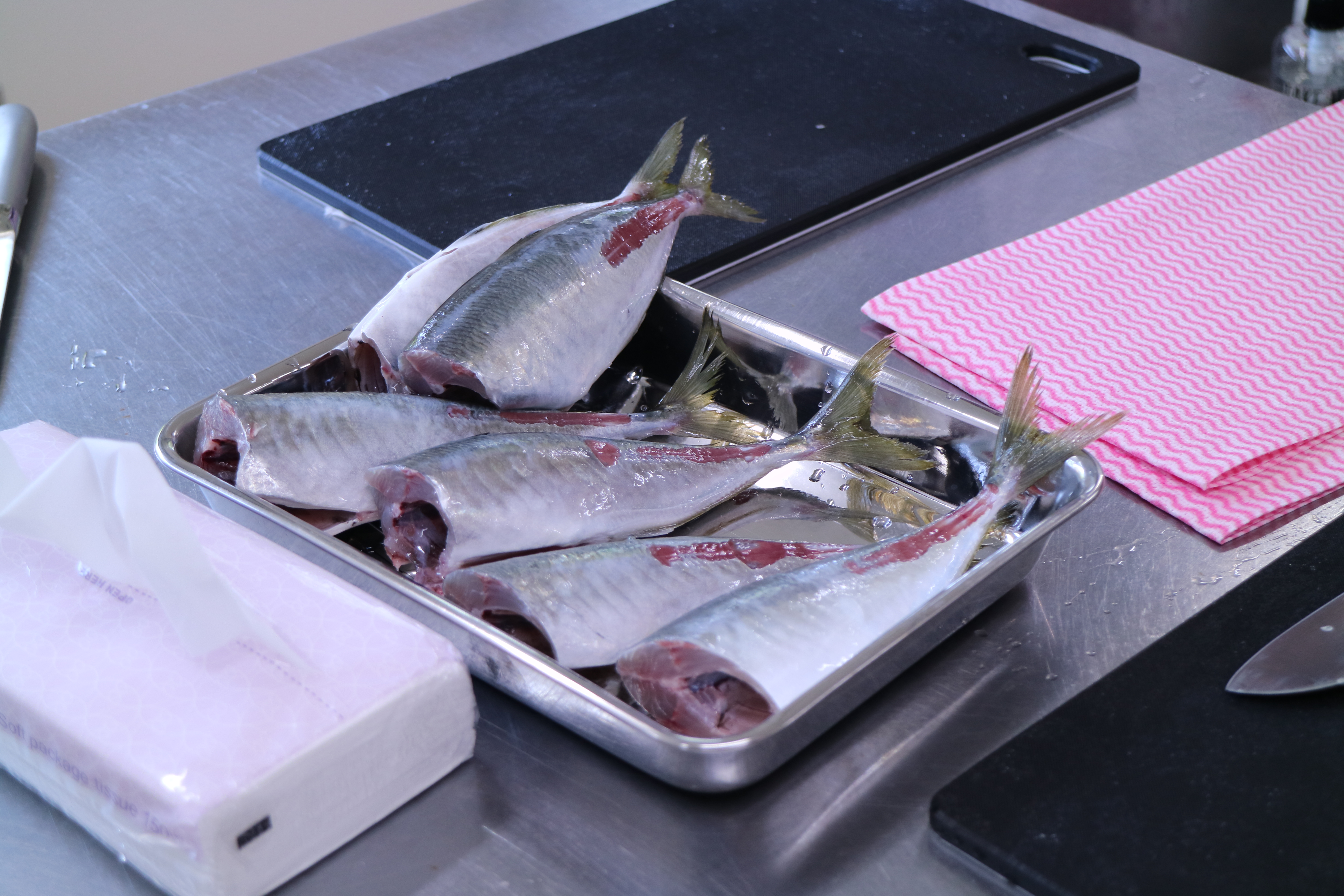 川崎市地方卸売市場南部市場魚のさばき方教室